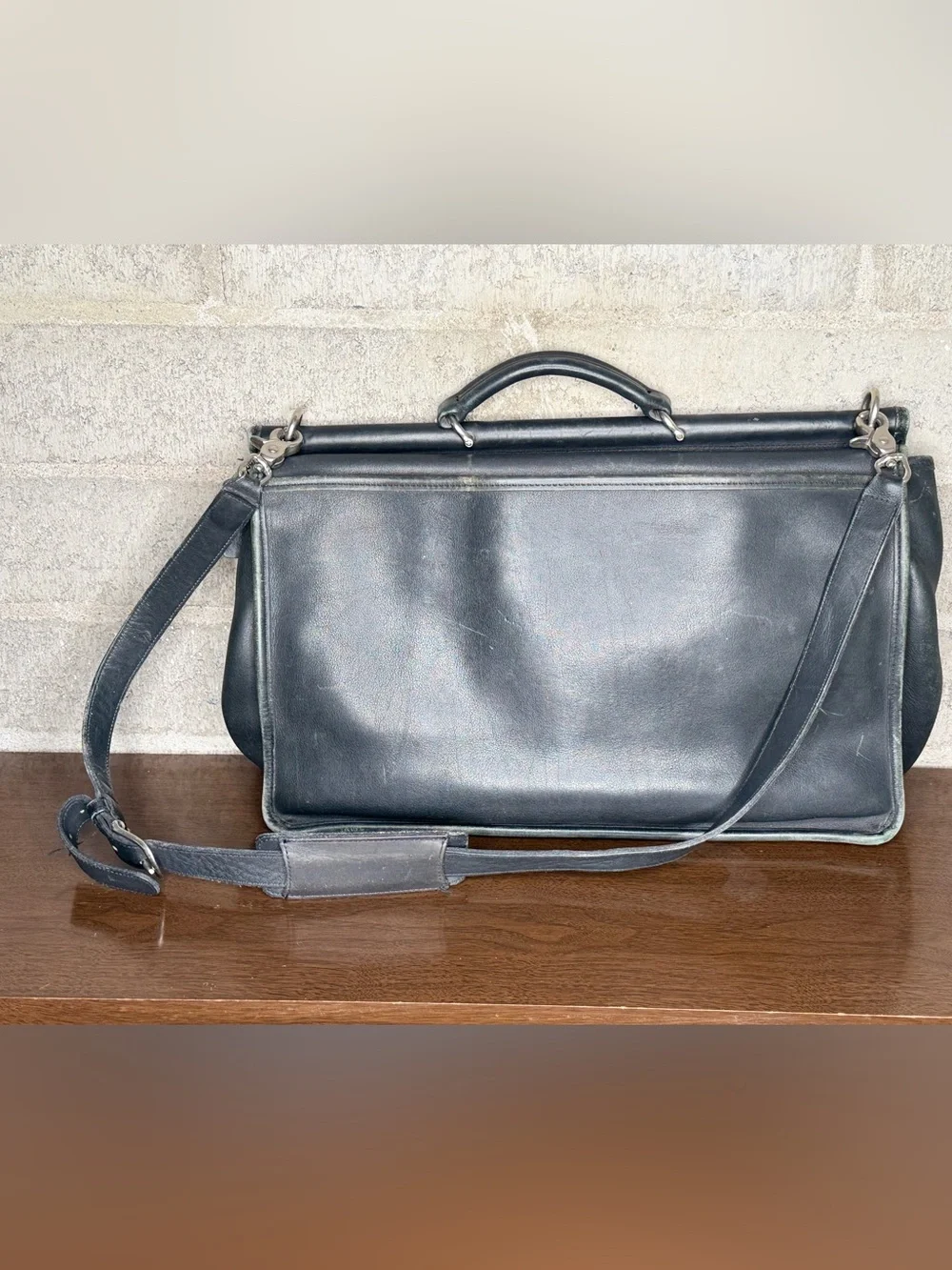 Vintage Coach Leather Messenger Bag F8C-5266 Black Briefcase Crossbody